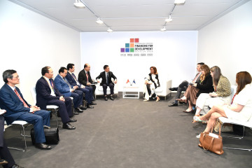 Phó Thủ tướng Hồ Đức Phớc tiếp Bộ trưởng Doanh nghiệp nhỏ, Phát triển quốc tế và các vấn đề đa văn hóa Australia